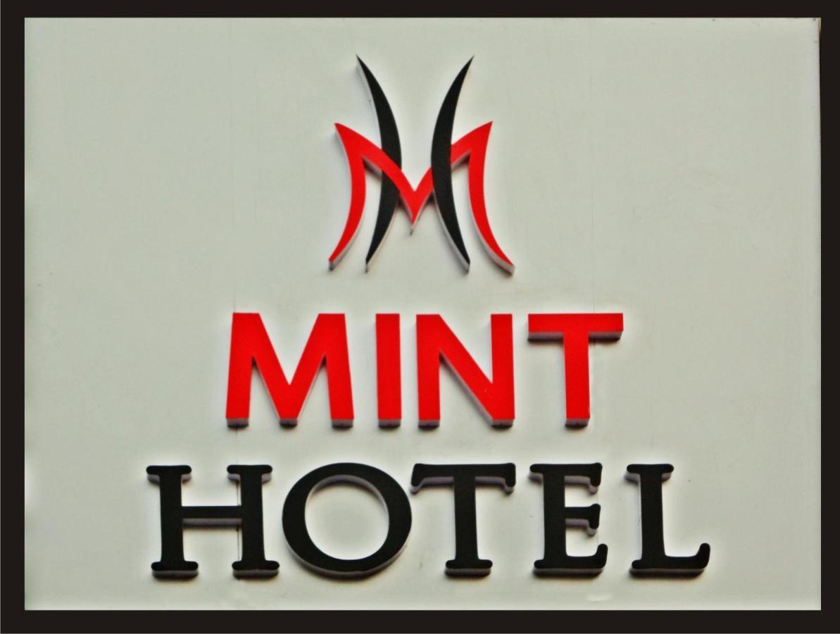 Mint Hotel Chandigarh Ngoại thất bức ảnh