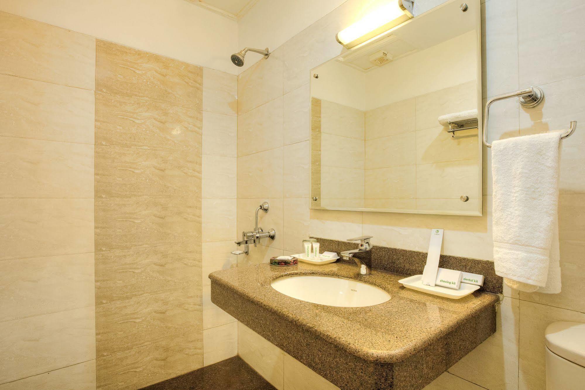 Mint Hotel Chandigarh Ngoại thất bức ảnh
