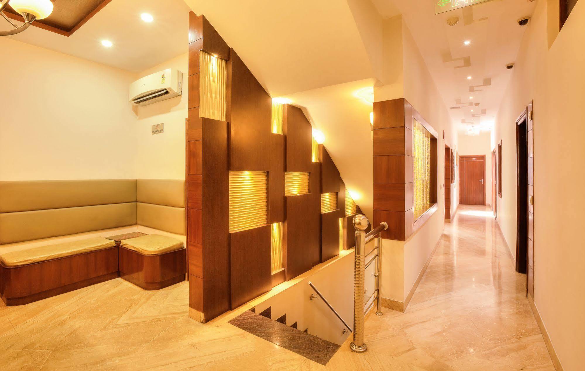 Mint Hotel Chandigarh Ngoại thất bức ảnh