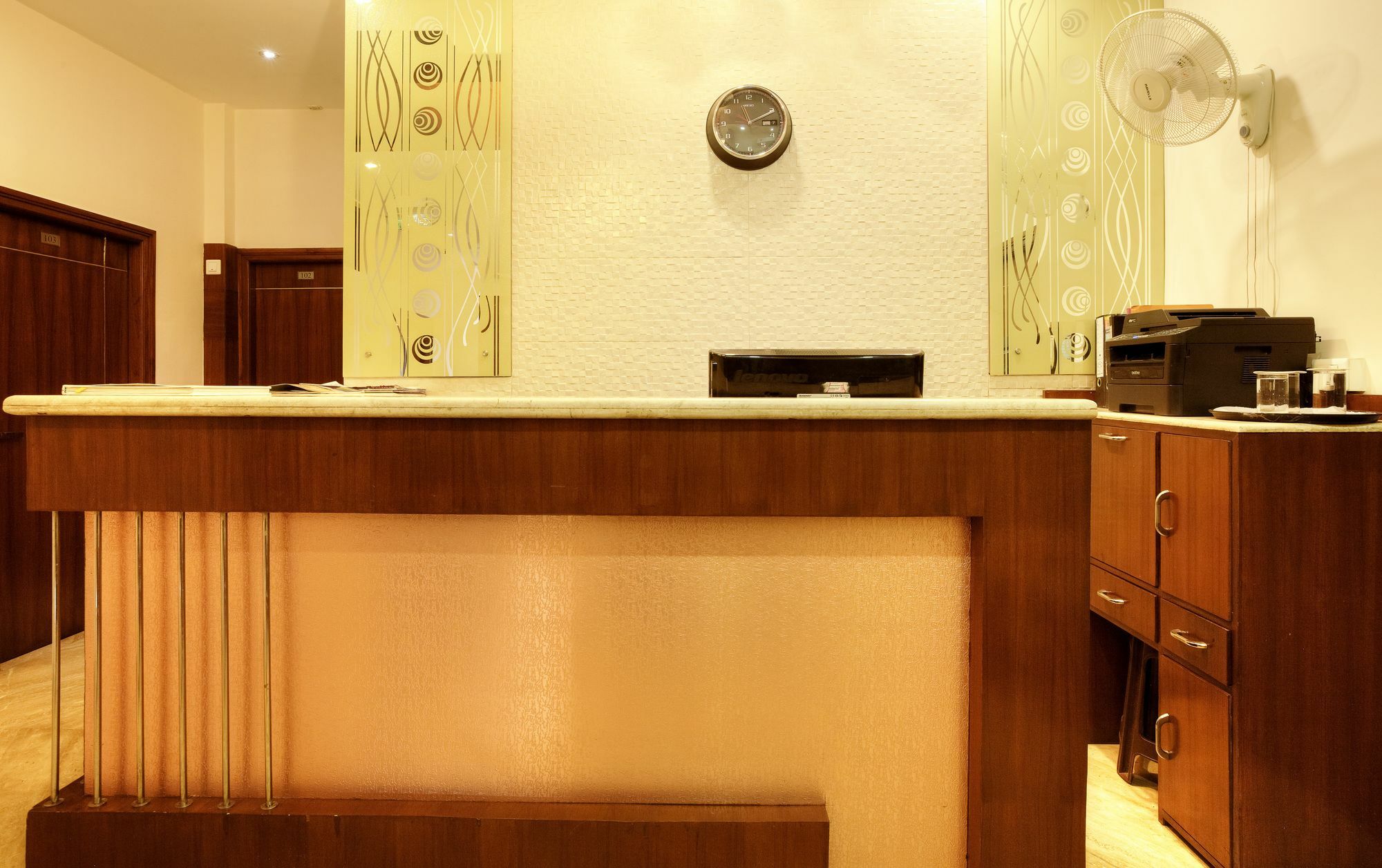 Mint Hotel Chandigarh Ngoại thất bức ảnh