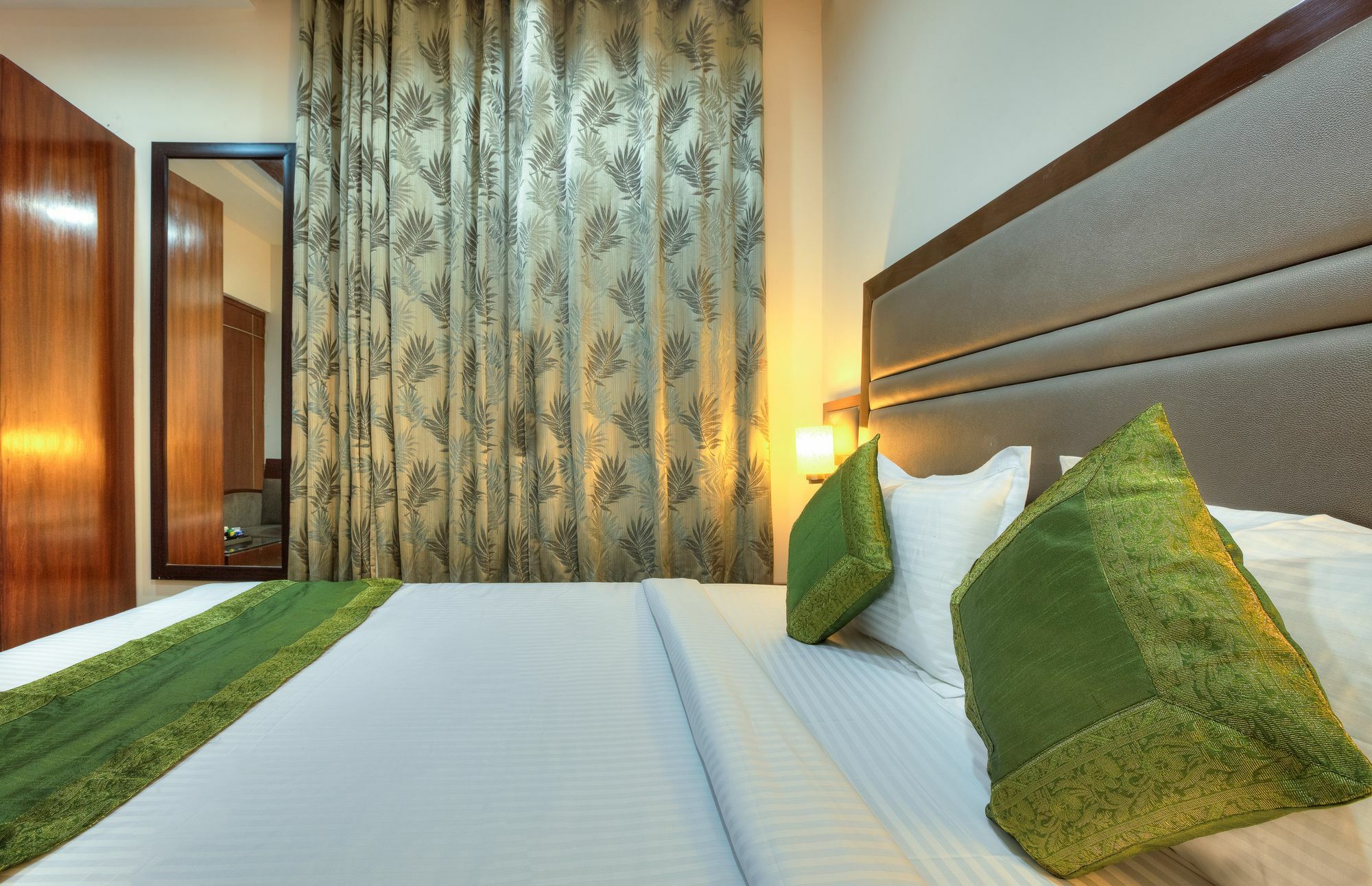 Mint Hotel Chandigarh Ngoại thất bức ảnh