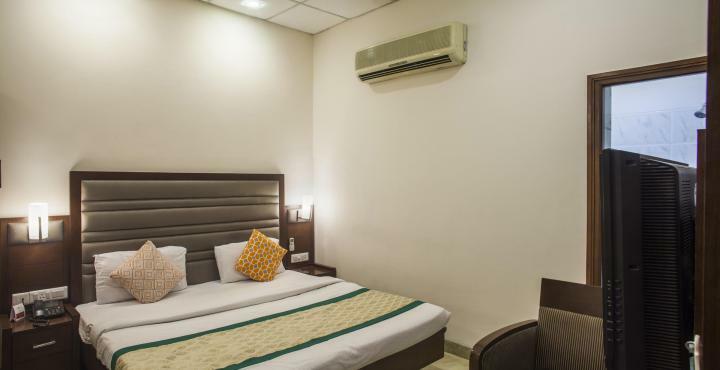 Mint Hotel Chandigarh Ngoại thất bức ảnh